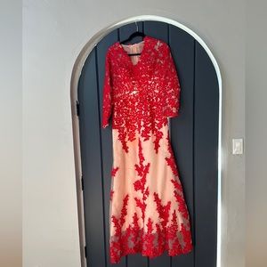 Long sleeve dress custom made about a size 6